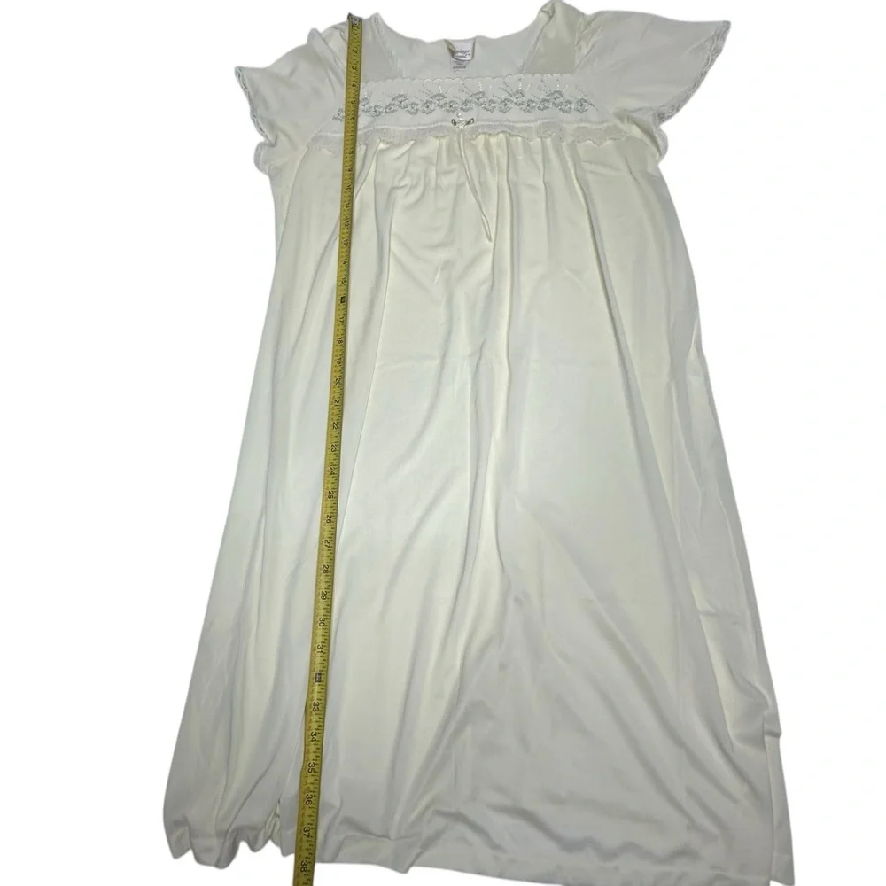 Vintage 80’s Carriage Court by Sears Embroidered Nightgown m - Picture 5 of 11